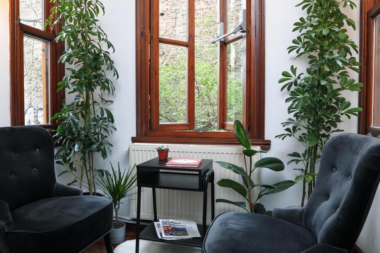 House Mola Galata Hotel Istanbul Exterior photo